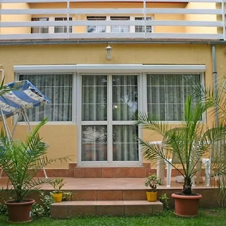 Groundfloor Vila *
